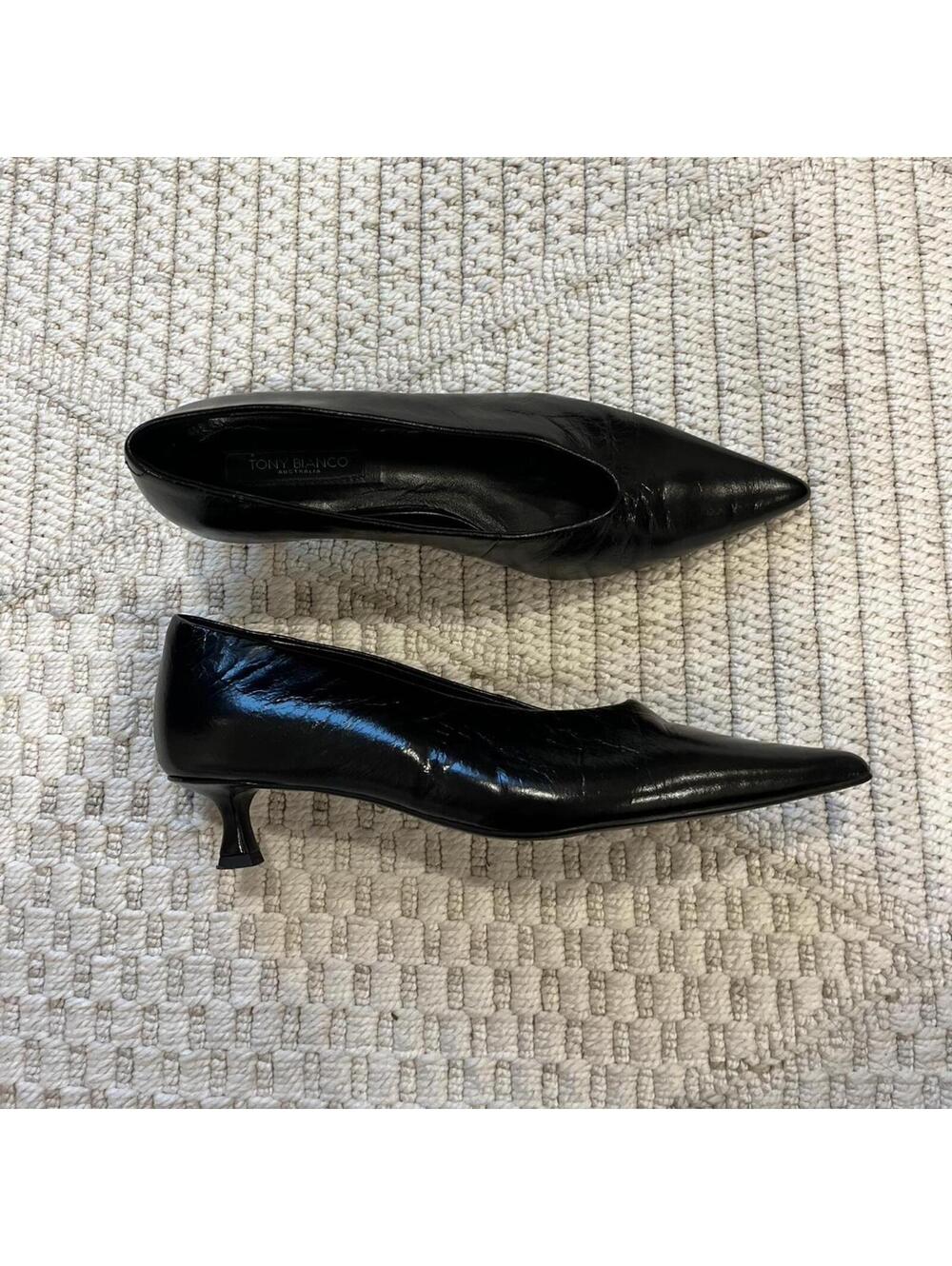 NEW: Tony Bianco Black high vamp Pointed Toe Kitten Heel Pumps. Sz7- RUN BIG! - Picture 4 of 11